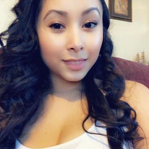 Meet your Posher, Mona